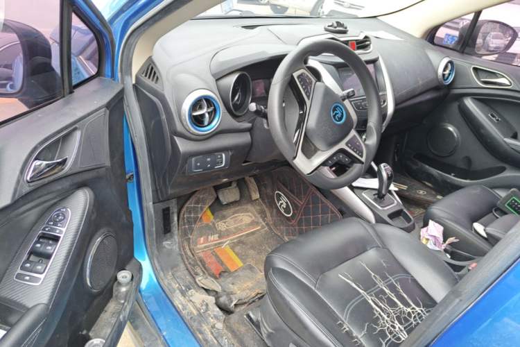 Used BYD Yuan New Energy 2018 EV360 Smart Connect Cool Edition Driver Seat