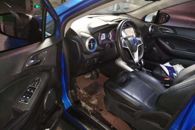 Used BYD Yuan New Energy 2018 EV360 Smart Connect Cool Edition Driver Seat