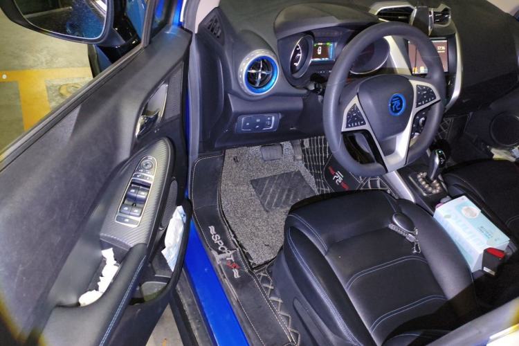 Used BYD Yuan New Energy 2018 EV360 Smart Connected Cool Model Driver Seat