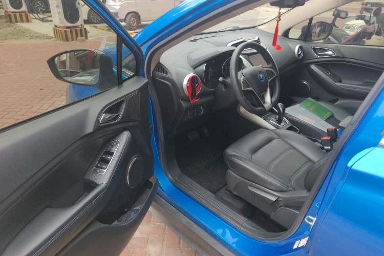 Used BYD Yuan New Energy 2018 EV360 Smart Connect Cool Edition Driver Seat