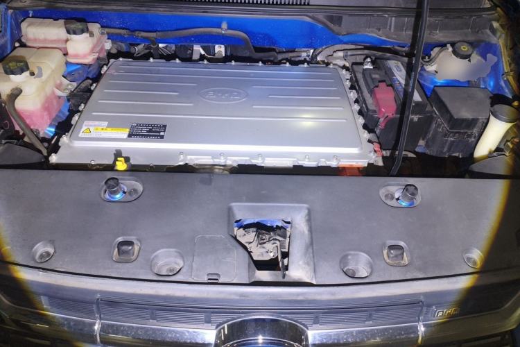 Used BYD Yuan New Energy 2018 EV360 Smart Connected Cool Model Engine Bay