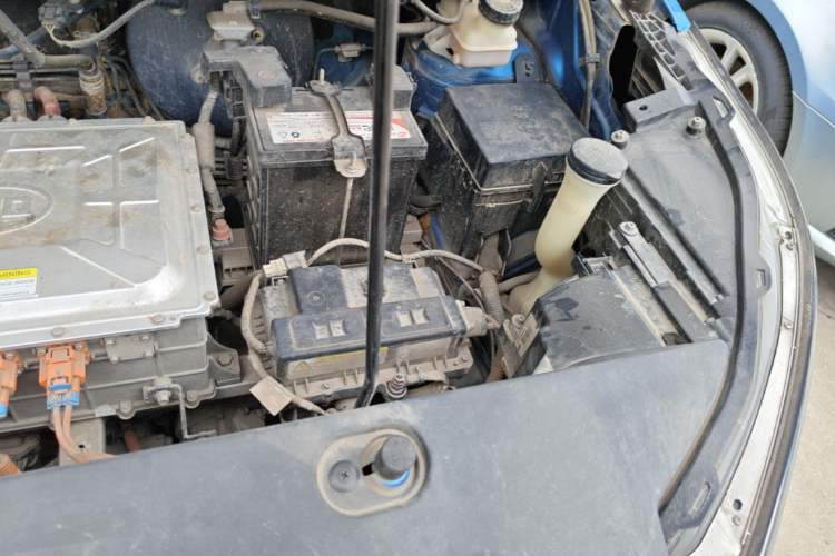 Used BYD Yuan New Energy 2018 EV360 Smart Connect Cool Edition Engine Bay Left