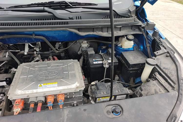 Used BYD Yuan New Energy 2018 EV360 Smart Connect Cool Edition Engine Bay Left