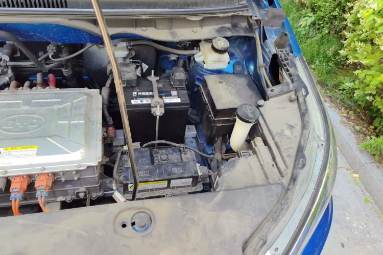 Used BYD Yuan New Energy 2018 EV360 Smart Connect Cool Edition Engine Bay Left