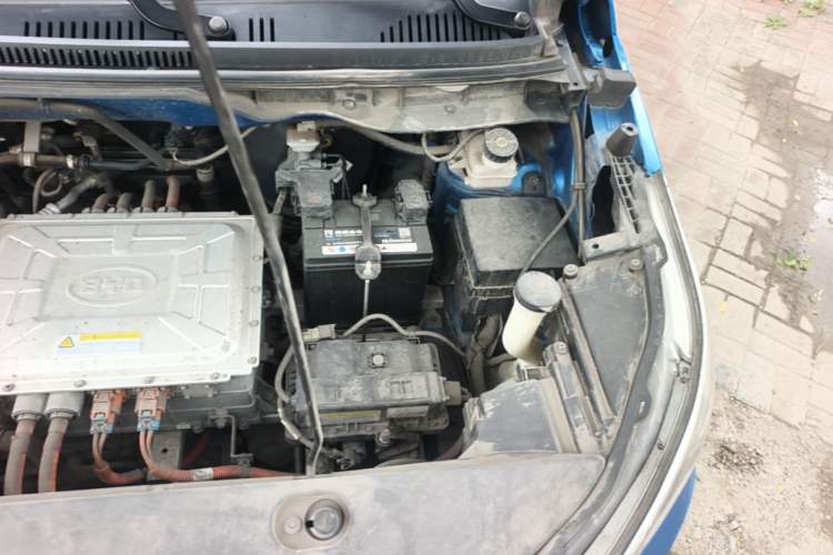 Used BYD Yuan New Energy 2018 EV360 Smart Connect Cool Edition Engine Bay Left