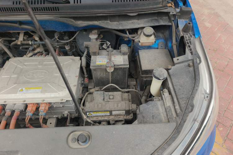 Used BYD Yuan New Energy 2018 EV360 Smart Connect Cool Edition Engine Bay Left