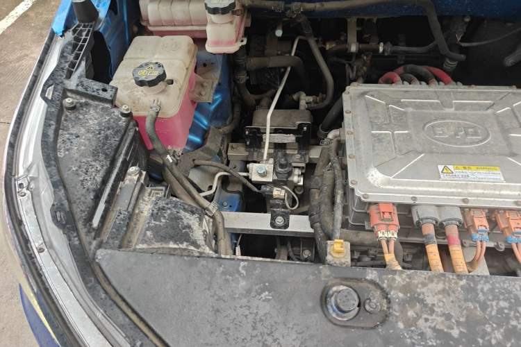 Used BYD Yuan New Energy 2018 EV360 Smart Connect Cool Edition Engine Bay Right