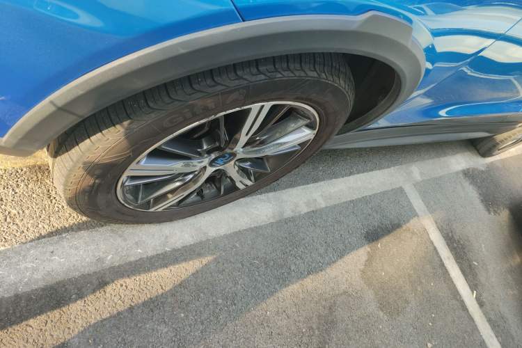 Used BYD Yuan New Energy 2018 EV360 Smart Connected Cool Model Exterior 1