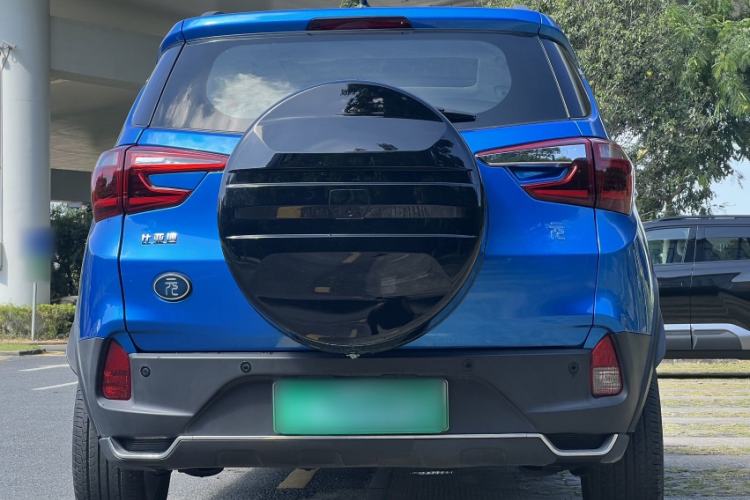 Used BYD Yuan New Energy 2018 EV360 Smart Connect Cool Edition Exterior 2