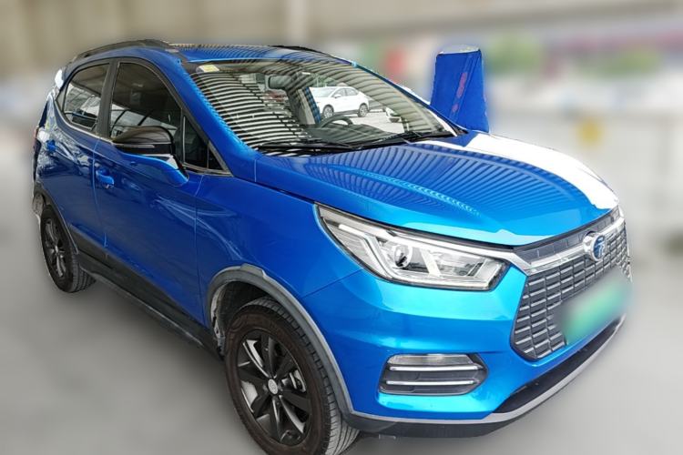Used BYD Yuan New Energy 2018 EV360 Smart Connect Cool Edition Front Right 45 Deg