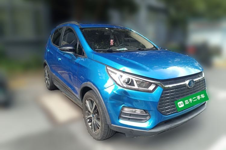 Used BYD Yuan New Energy 2018 EV360 Smart Connected Cool Model Front Right 45 Deg