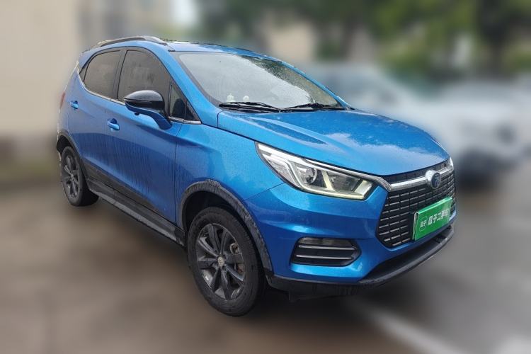 Used BYD Yuan New Energy 2018 EV360 Smart Connect Cool Edition Front Right 45 Deg