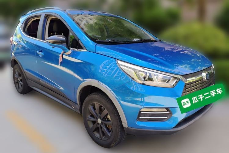 Used BYD Yuan New Energy 2018 EV360 Smart Connect Cool Edition Front Right 45 Deg