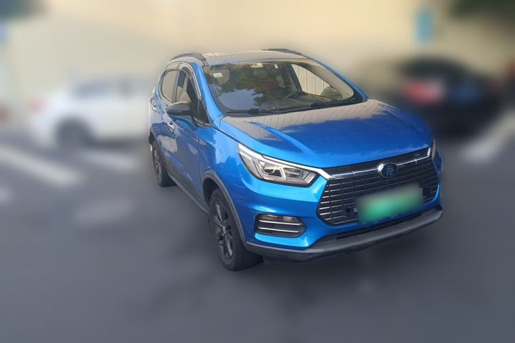 Used BYD Yuan New Energy 2018 EV360 Smart Connect Cool Edition Front Right 45 Deg