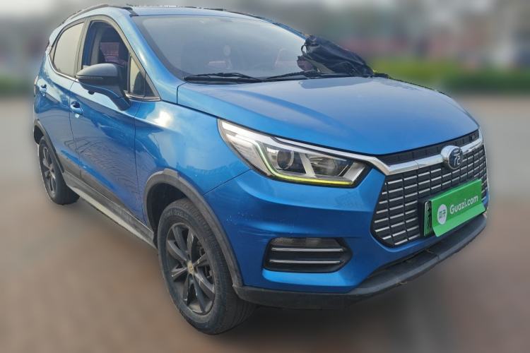 Used BYD Yuan New Energy 2018 EV360 Smart Connect Cool Edition Front Right 45 Deg