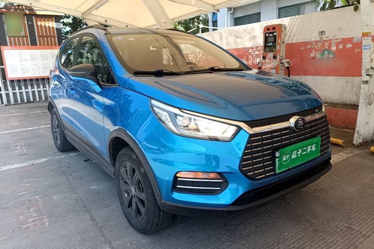 Used BYD Yuan New Energy 2018 EV360 Smart Connect Cool Edition Front Right 45 Deg
