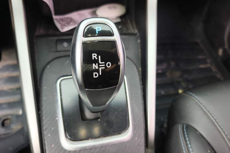 Used BYD Yuan New Energy 2018 EV360 Smart Connect Cool Edition Gear Lever