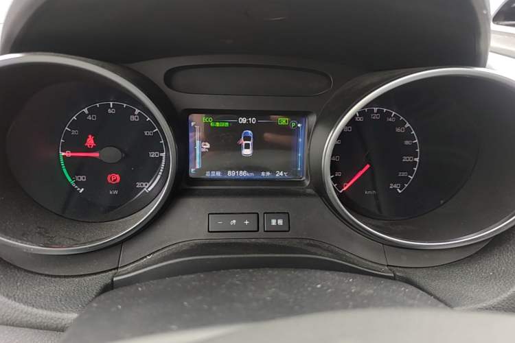 Used BYD Yuan New Energy 2018 EV360 Smart Connect Cool Edition Instrument Cluster
