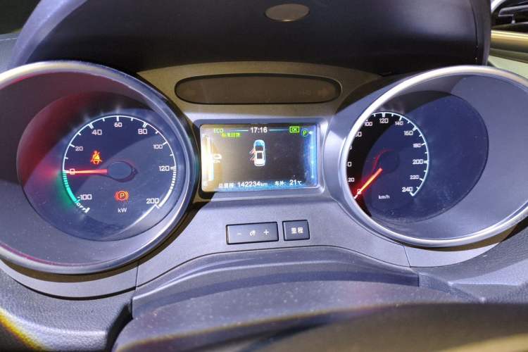 Used BYD Yuan New Energy 2018 EV360 Smart Connected Cool Model Instrument Cluster