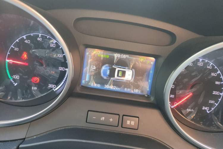 Used BYD Yuan New Energy 2018 EV360 Smart Connected Cool Model Instrument Cluster
