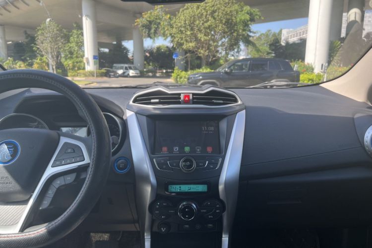 Used BYD Yuan New Energy 2018 EV360 Smart Connect Cool Edition Interior 4
