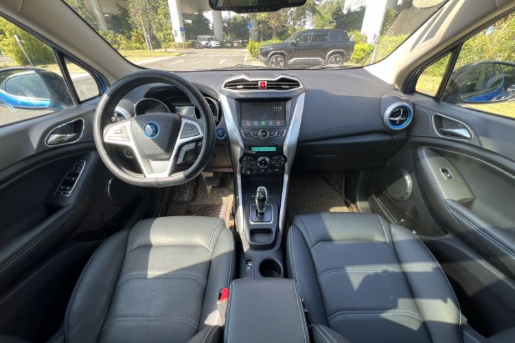 Used BYD Yuan New Energy 2018 EV360 Smart Connect Cool Edition Interior 6