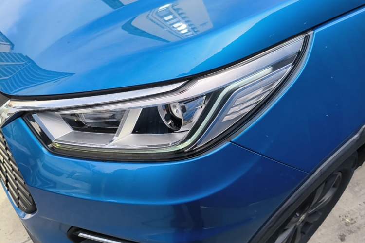 Used BYD Yuan New Energy 2018 EV360 Smart Connect Cool Edition Left Front Headlight