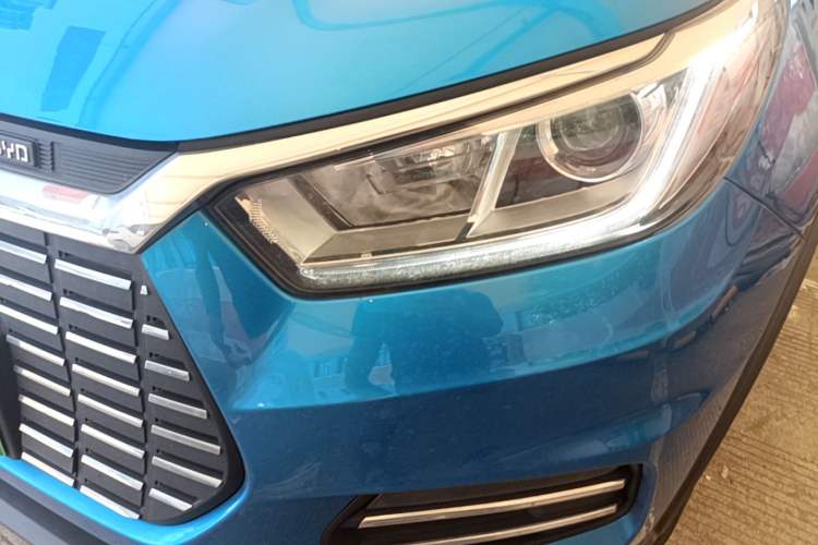 Used BYD Yuan New Energy 2018 EV360 Smart Connect Cool Edition Left Front Headlight