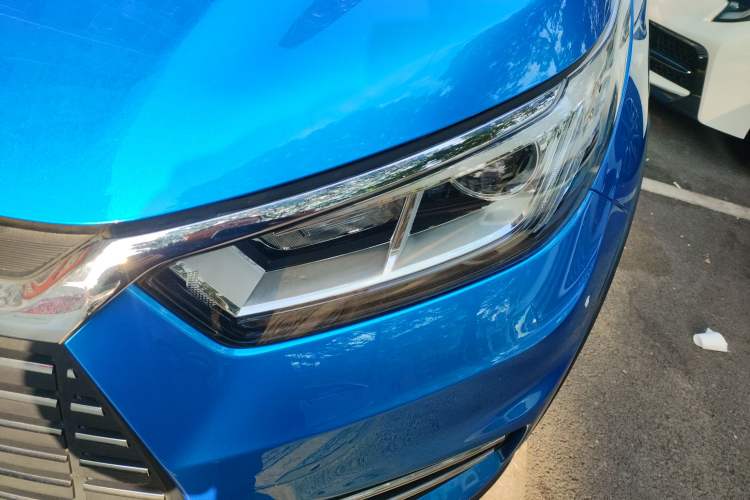Used BYD Yuan New Energy 2018 EV360 Smart Connected Cool Model Left Front Headlight