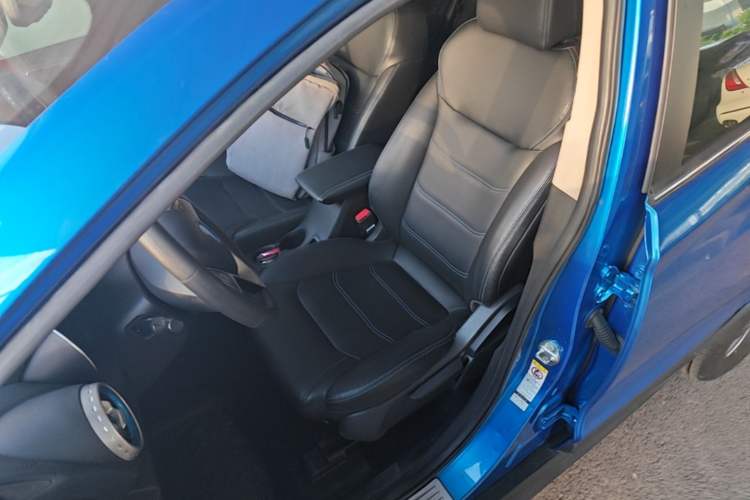 Used BYD Yuan New Energy 2018 EV360 Smart Connect Cool Edition Left Front Seat