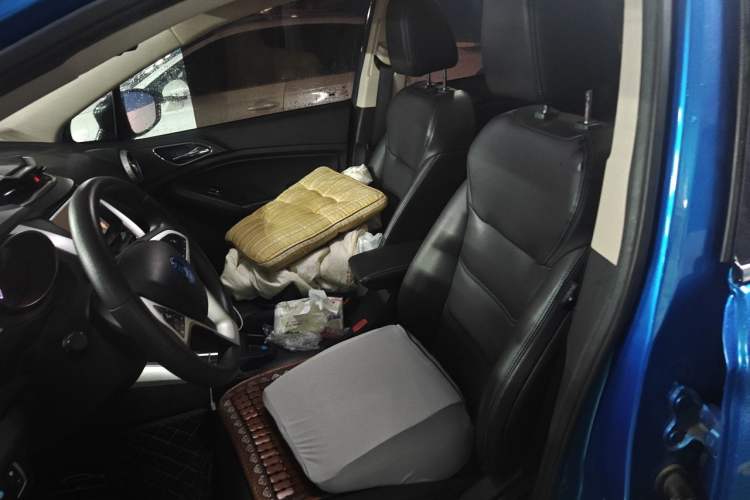 Used BYD Yuan New Energy 2018 EV360 Smart Connected Cool Model Left Front Seat