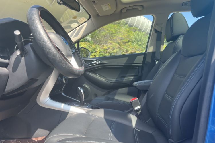Used BYD Yuan New Energy 2018 EV360 Smart Connect Cool Edition Left Front Seat