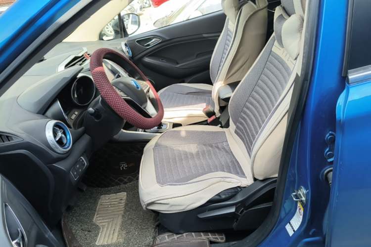 Used BYD Yuan New Energy 2018 EV360 Smart Connect Cool Edition Left Front Seat