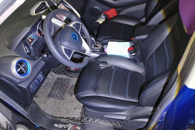 Used BYD Yuan New Energy 2018 EV360 Smart Connected Cool Model Left Front Seat