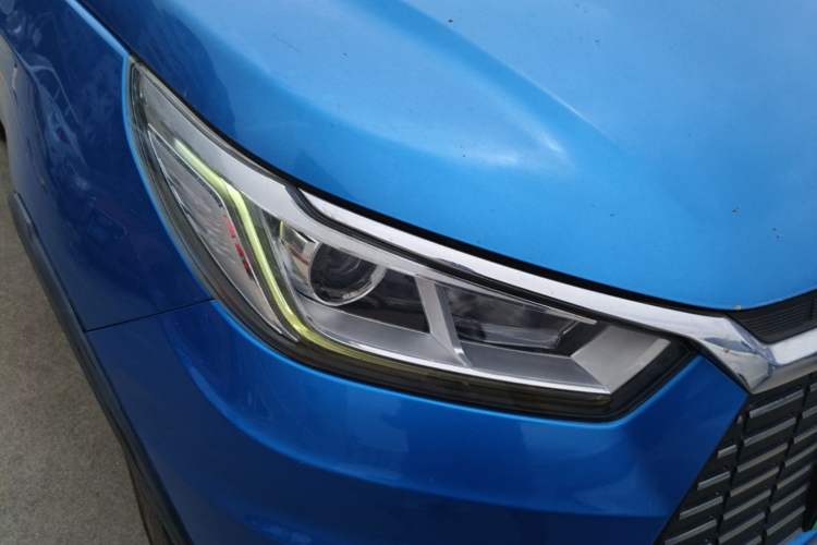 Used BYD Yuan New Energy 2018 EV360 Smart Connect Cool Edition Right Front Headlight