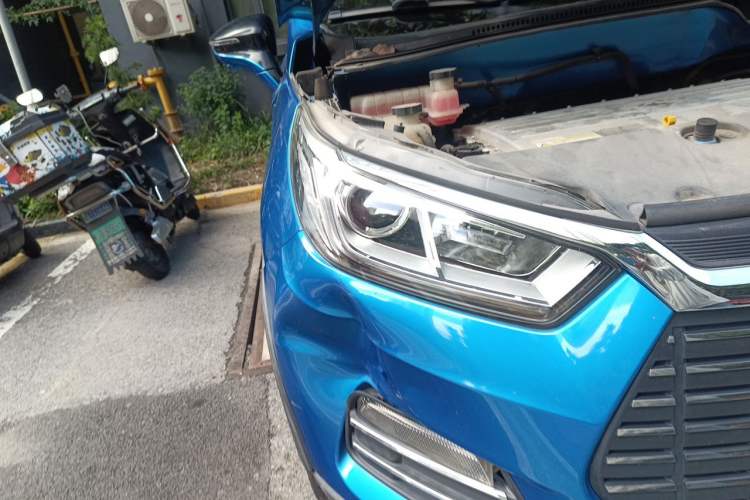 Used BYD Yuan New Energy 2018 EV360 Smart Connected Cool Model Right Front Headlight
