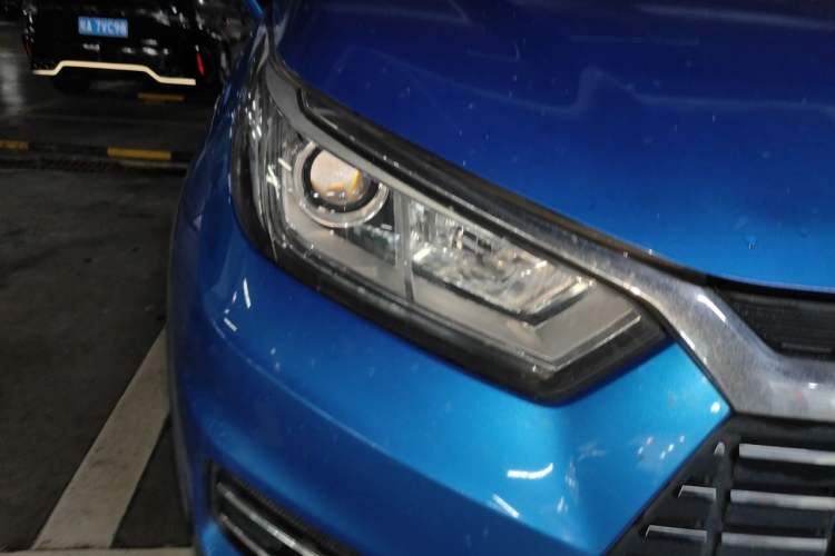 Used BYD Yuan New Energy 2018 EV360 Smart Connect Cool Edition Right Front Headlight