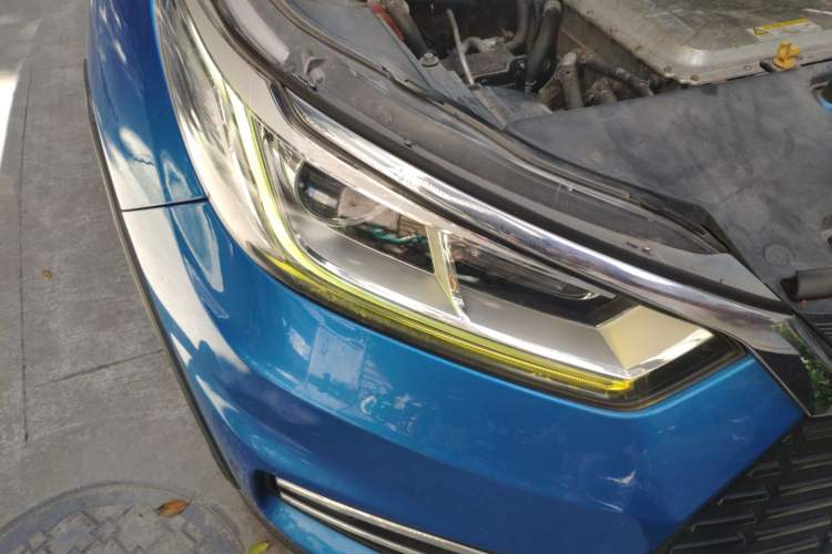 Used BYD Yuan New Energy 2018 EV360 Smart Connect Cool Edition Right Front Headlight