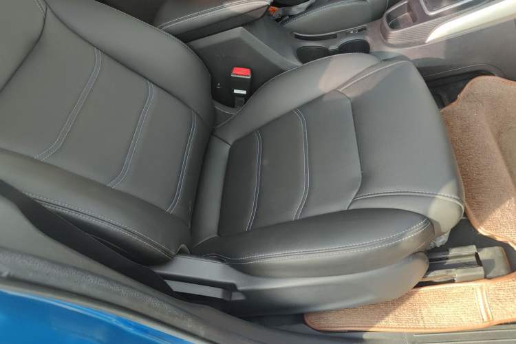 Used BYD Yuan New Energy 2018 EV360 Smart Connect Cool Edition Right Front Seat