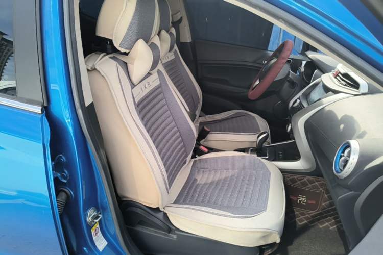 Used BYD Yuan New Energy 2018 EV360 Smart Connect Cool Edition Right Front Seat