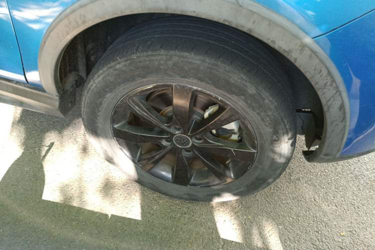 Used BYD Yuan New Energy 2018 EV360 Smart Connect Cool Edition Right Front Wheel Hub