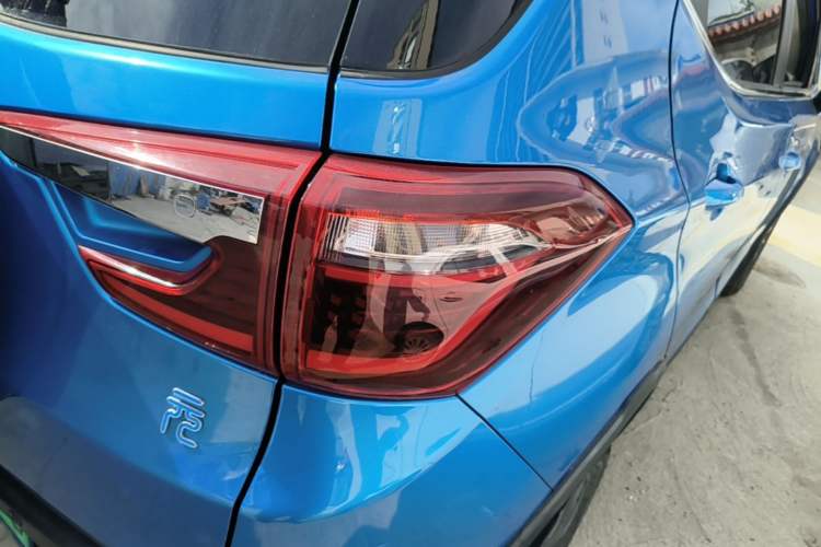 Used BYD Yuan New Energy 2018 EV360 Smart Connect Cool Edition Right Rear Taillight