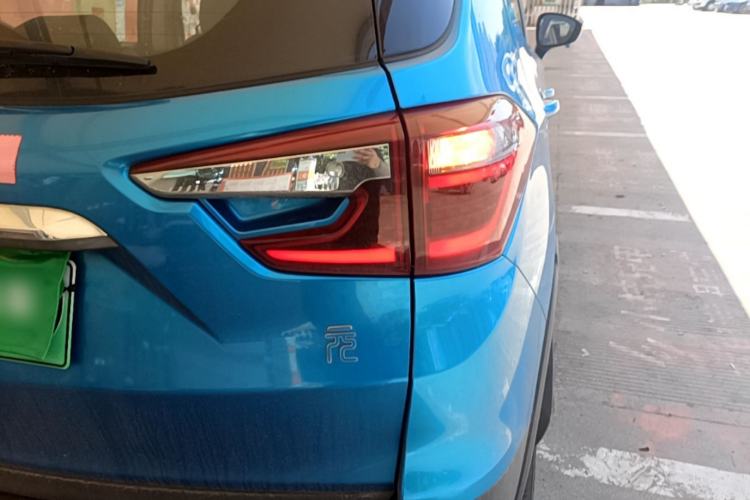 Used BYD Yuan New Energy 2018 EV360 Smart Connect Cool Edition Right Rear Taillight