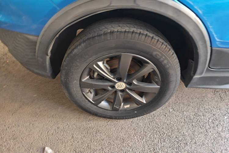 Used BYD Yuan New Energy 2018 EV360 Smart Connect Cool Edition Right Rear Wheel Hub