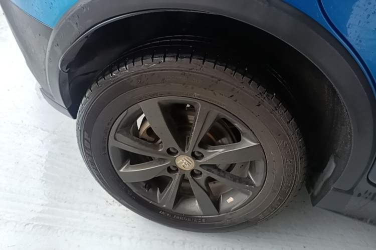Used BYD Yuan New Energy 2018 EV360 Smart Connect Cool Edition Right Rear Wheel Hub
