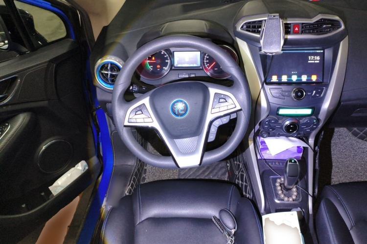 Used BYD Yuan New Energy 2018 EV360 Smart Connected Cool Model Steering Wheel