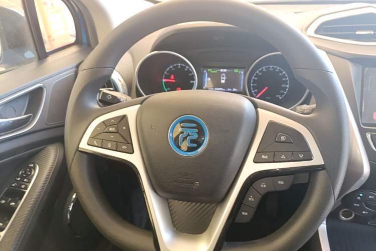 Used BYD Yuan New Energy 2018 EV360 Smart Connect Cool Edition Steering Wheel
