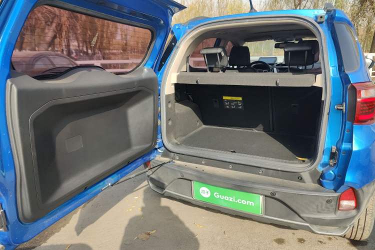 Used BYD Yuan New Energy 2018 EV360 Smart Connect Cool Edition Trunk