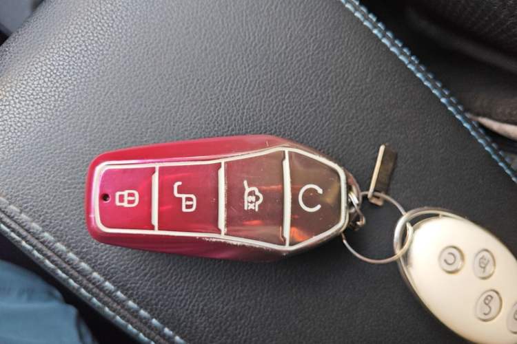 Used BYD Yuan New Energy 2018 EV360 Smart Connect Cool Edition Vehicle Key
