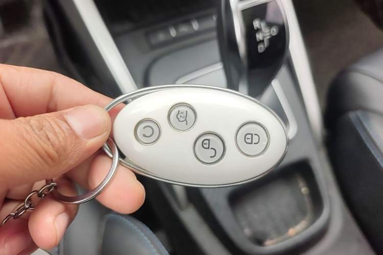Used BYD Yuan New Energy 2018 EV360 Smart Connect Cool Edition Vehicle Key